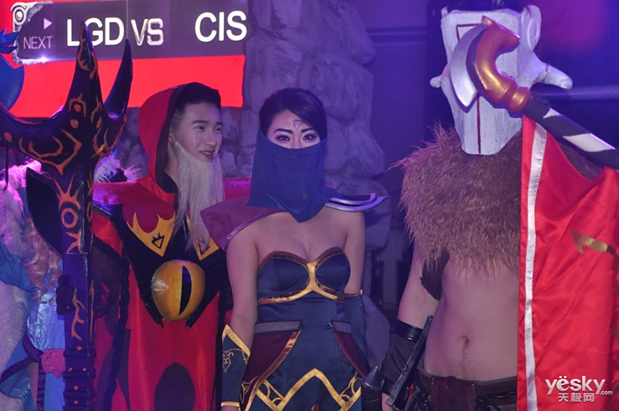 5月22日 dota2 Ti4开场Cosplay Show