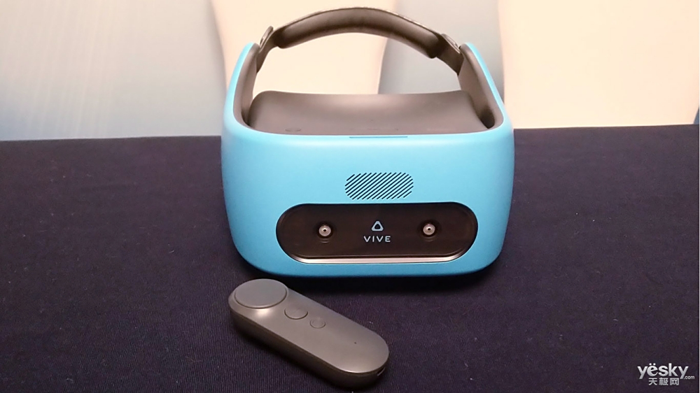 这个蓝色有点眼熟 VIVE FOCUS VR一体机图赏
