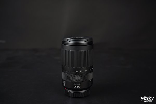 RF镜头家族首枚10倍变焦镜头 RF24-240mm F4-6.3 IS USM开箱图赏
