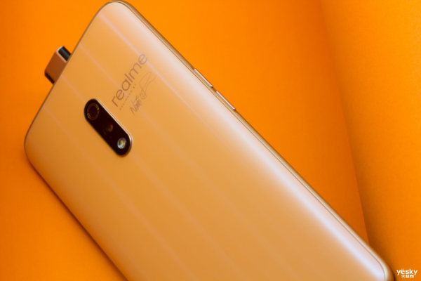 realme Xʦͼͣɫʵı