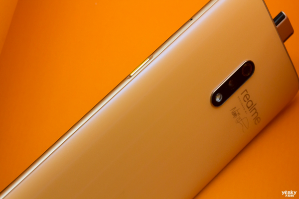 realme Xʦͼͣɫʵı