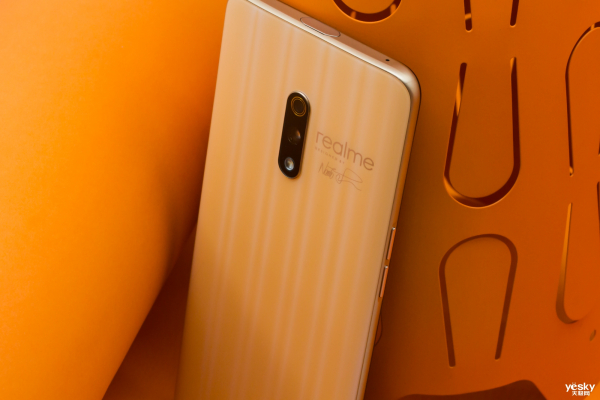 realme Xʦͼͣɫʵı