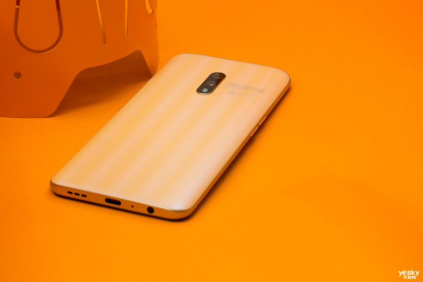 realme Xʦͼͣɫʵı