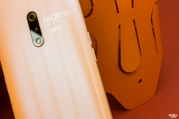 realme Xʦͼͣɫʵı