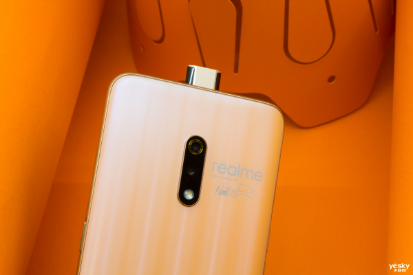 realme Xʦͼͣɫʵı