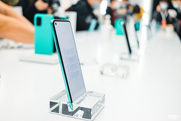 OnePlus 8Tͼ
