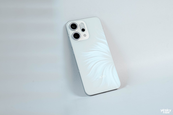 OPPO Reno14ͼͣ㼧С־