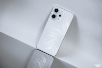 OPPO Reno14ͼͣ㼧С־