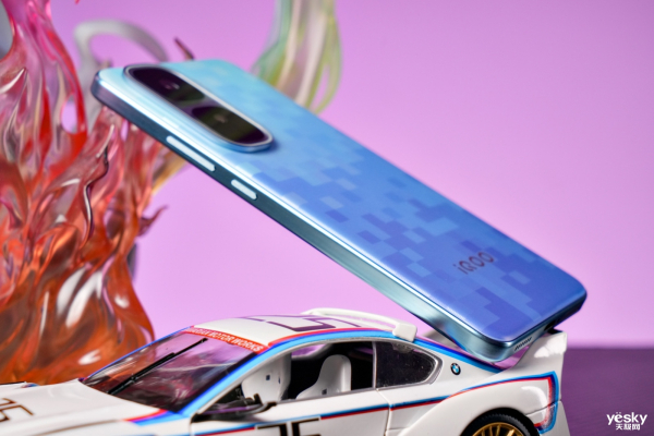 iQOO Neo10 Pro+ءͼͣ