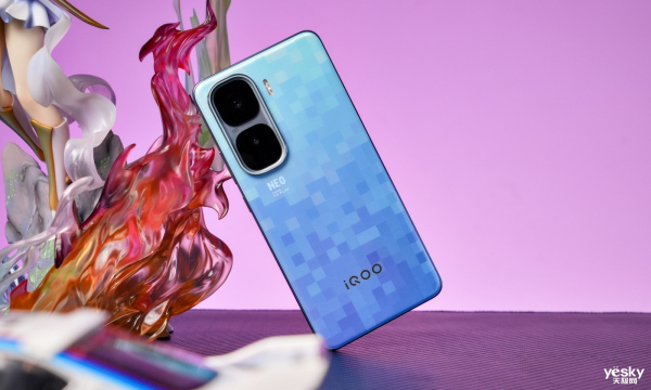 iQOO Neo10 Pro+ءͼͣ